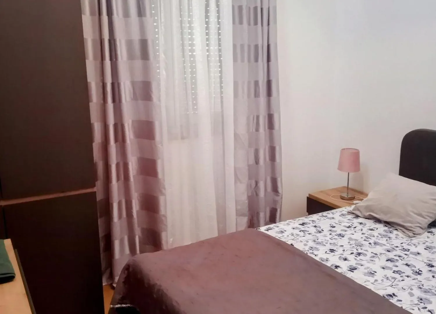 Apartmani Alma Πούλα