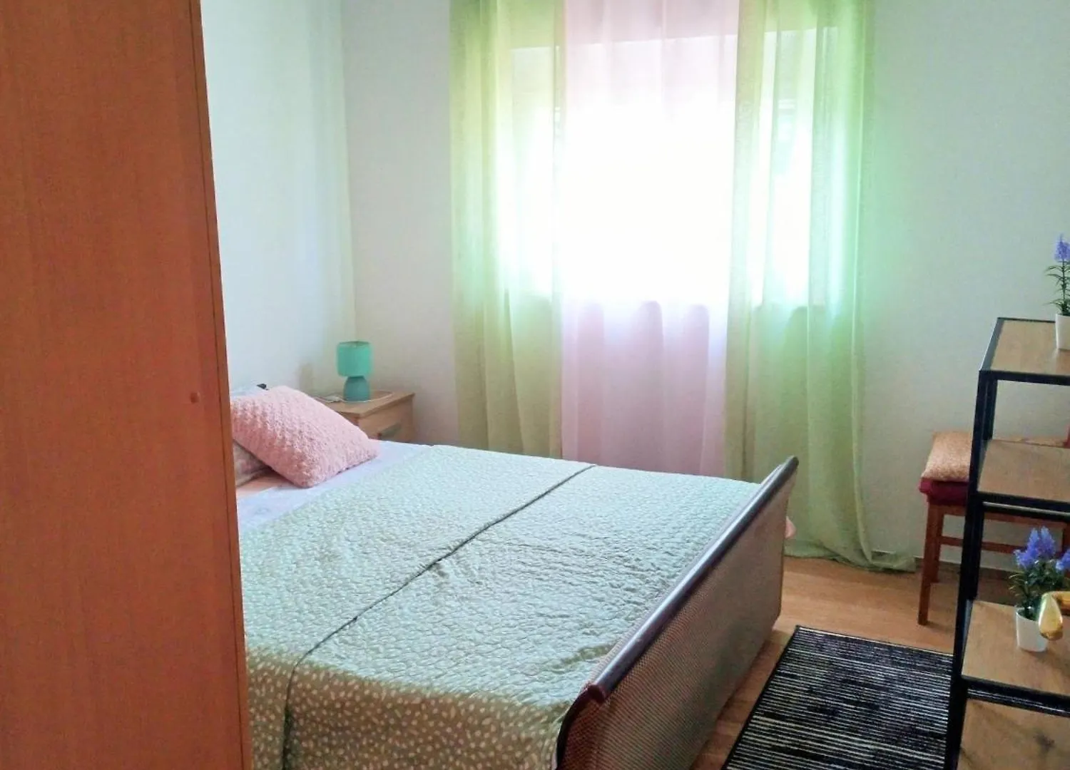 Apartmani Alma Πούλα