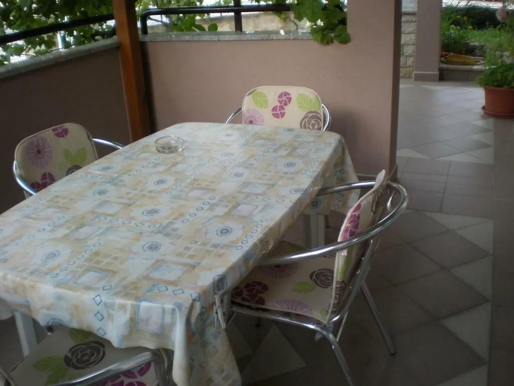 Apartmani Alma Πούλα Κροατία