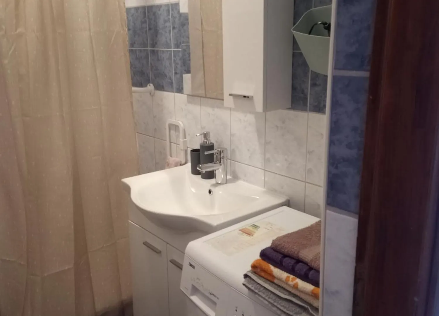 Apartmani Alma Pula 0*,
